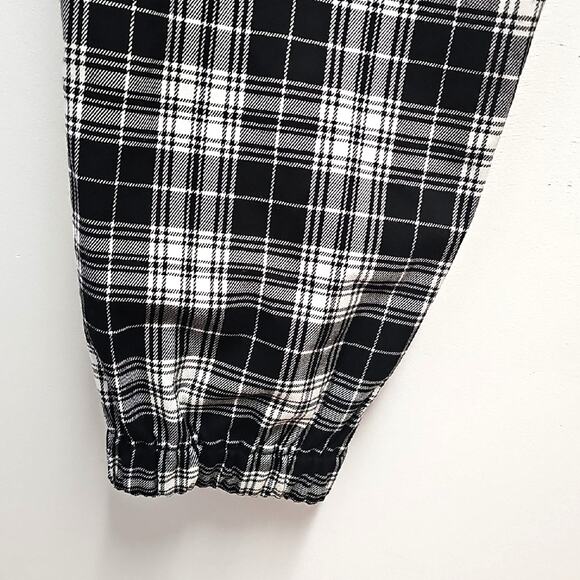 Garage Women Chelsea Pleated Plaid Dress Pants Pockets Black and White Size L - Picture 6 of 10